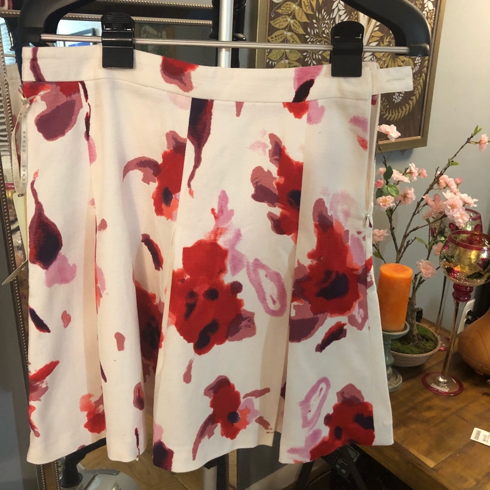 NEW Floral skirt! KENAR